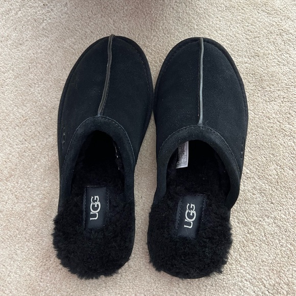 NIB Pearle UGGplush™ Scuff Slipper Black Size 6 - Picture 2 of 5